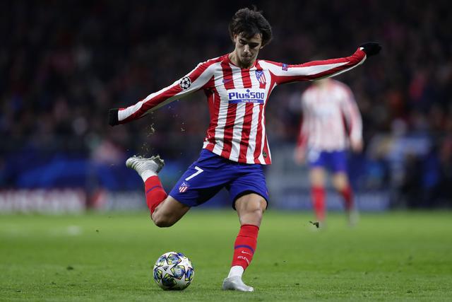 的转身低射 的转身低射